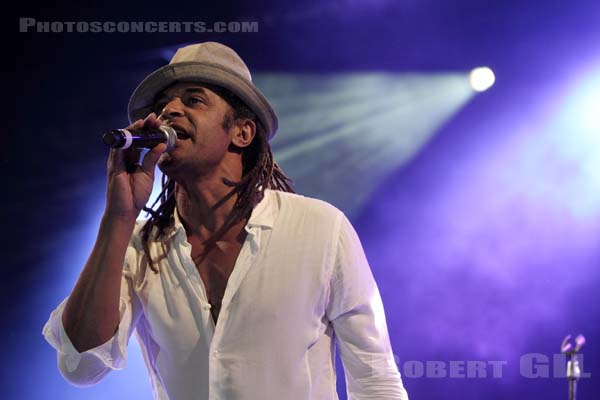 YANNICK NOAH - 2011-05-10 - PARIS - Place de la Bastille - 